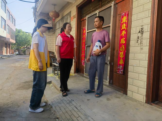 省退役军人服务中心到黄山街道走访慰问