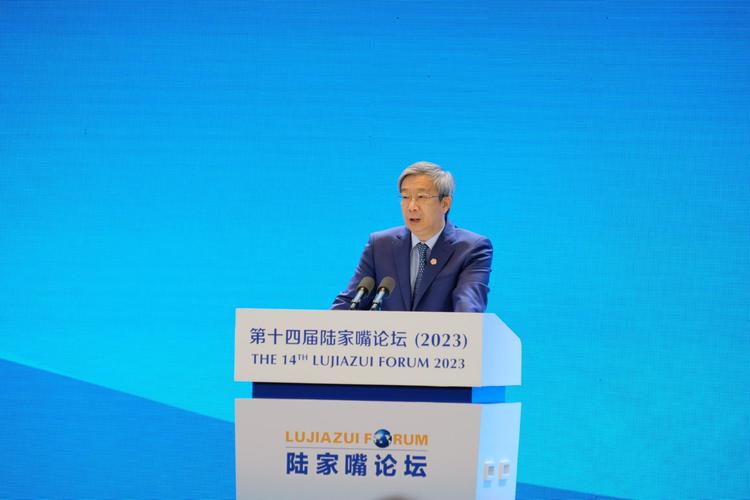 中国人民银行行长易纲：不断强化金融科技监管 坚持发展和规范并重