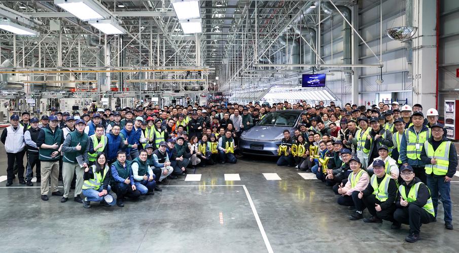 最新航拍显示Model Y在上海Giga全面投产 产量或超Model 3