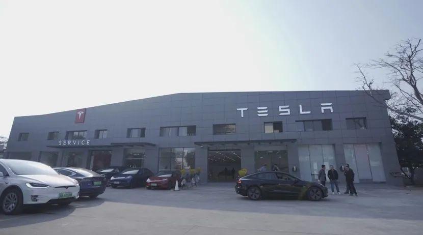 海南首家特斯拉中心开业 将于9月30日前在全岛建设超级充电站