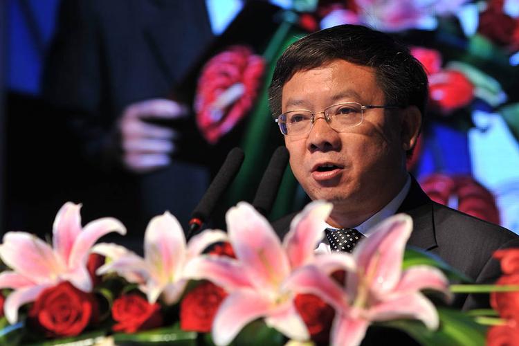 东风汽车人事调整：杨青接替李绍烛担任总经理