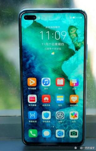 荣耀V30新功能疑似曝光：5G+北斗或带来超级导航