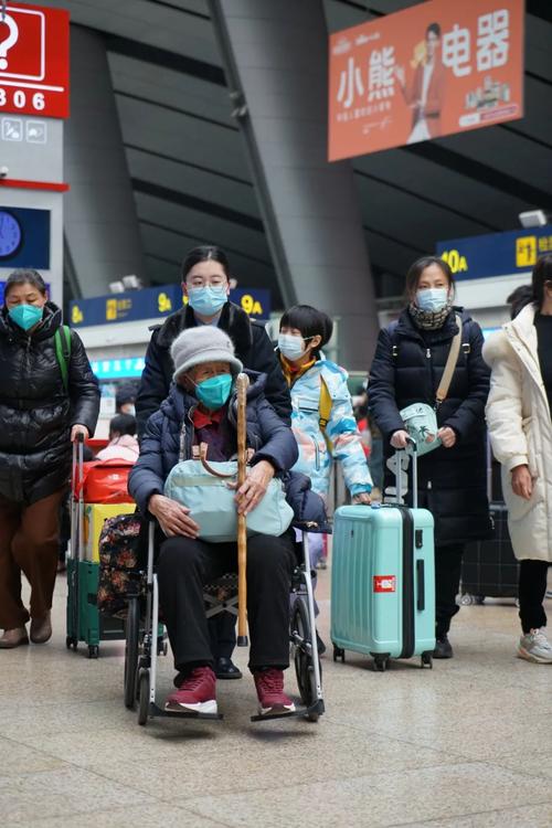 10月2日全国发送旅客总量为6298.47万人次