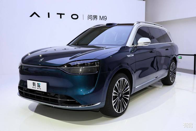 赛力斯发布3月产销快报 问界M9交付6243辆
