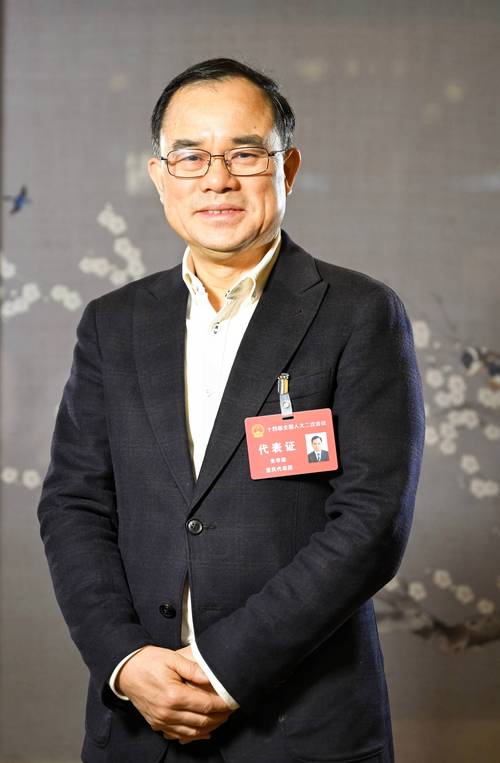 朱华荣：五个建议可加快拓展企业盈利能力 以及探索新的商业模式