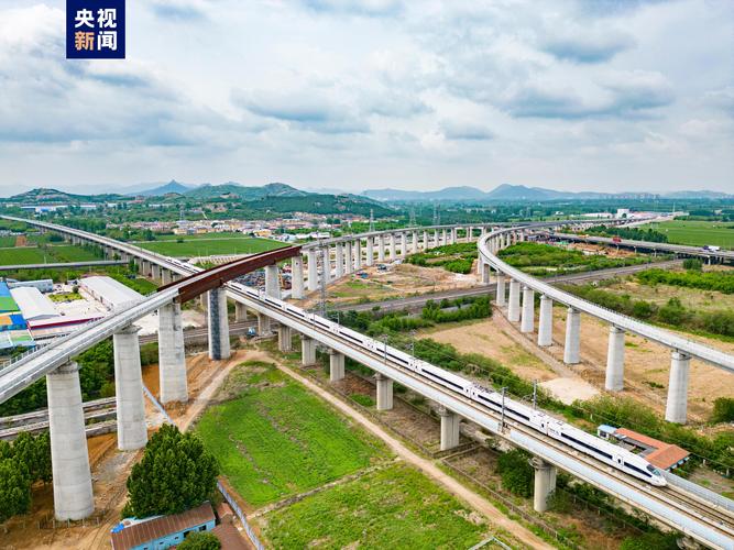交通运输部:上半年交通固定资产投资完成1.45万亿元同比增长6.0%