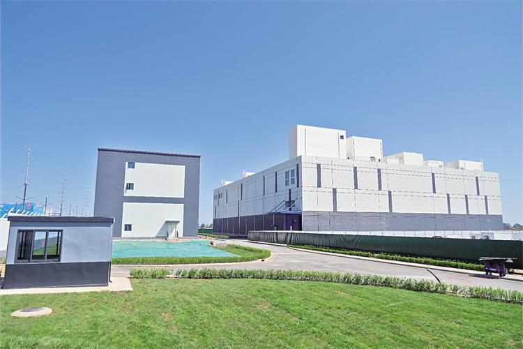 秦淮数据投建亚洲最大单体超大规模数据中心正式运营
