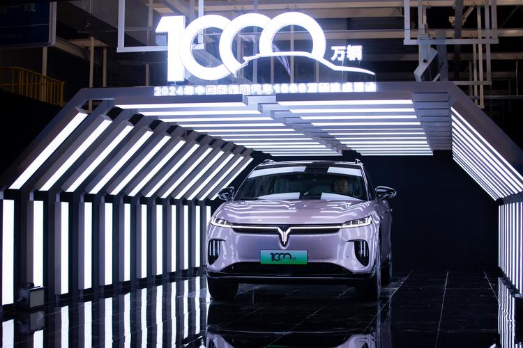 碳中和目标倒逼全球汽车厂商加速发展新能源车