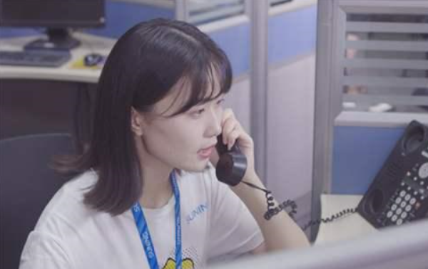 客服电话为啥总是打不通(生活漫步)
