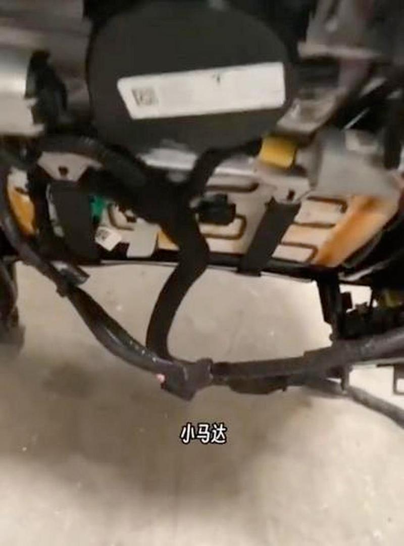 特斯拉上海工厂再曝内部图:已有Model 3车身下线