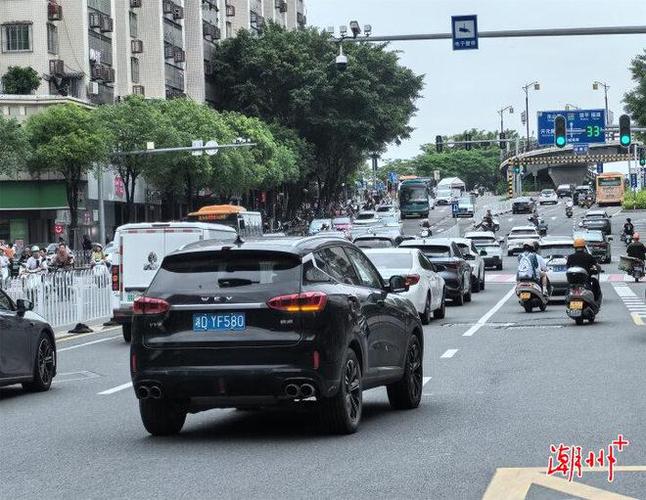 端午节假期第二天全国道路交通总体平稳有序